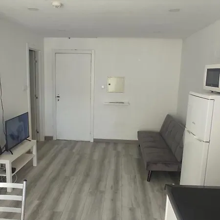 Apartment T1 Da Rocha - - Prestige For